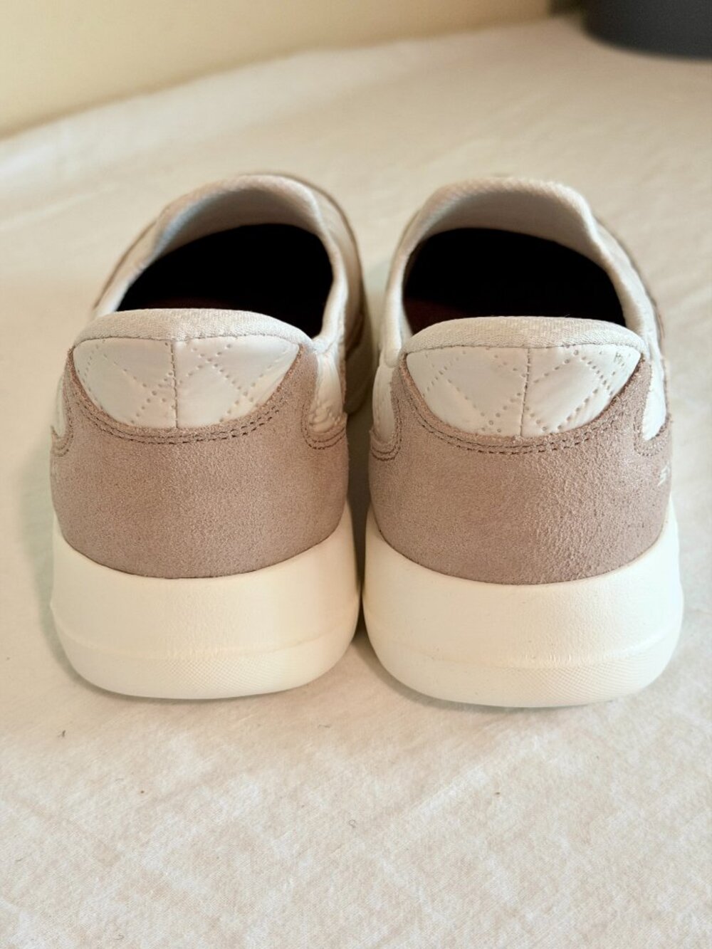 Skechers Women's Slip-ins Go Walk Joy - Cozy Fit Cozy Easy Sneaker Size 7.5 NEW - Picture 13 of 16